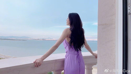 周韦彤 时光不败美人，健身休闲铸就20岁般的青春活力